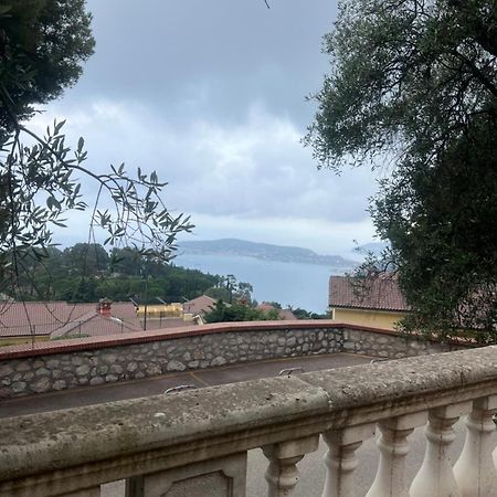 Bas De Villa Vue Mer Eze Village Exteriör bild